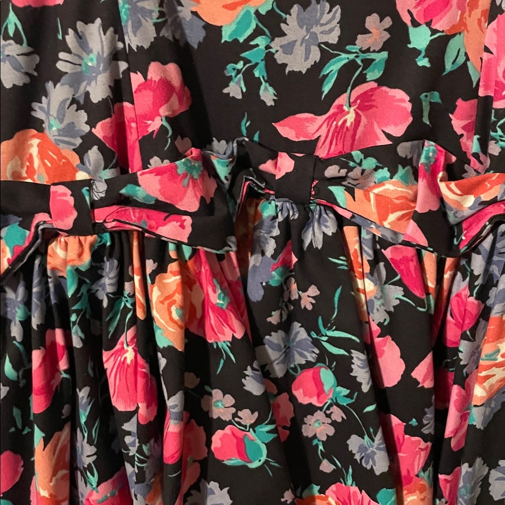 Vintage 80’s Laura Ashley Spring Floral Dress - Picture 10 of 11